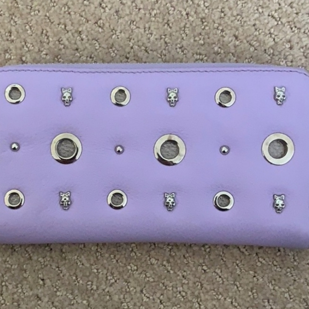 Rare Beautiful skull wallet betsey johnson